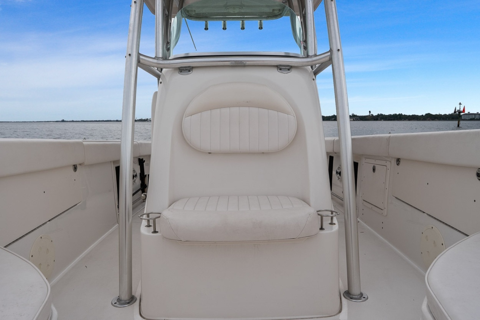 2013 Robalo R260 - Image 10