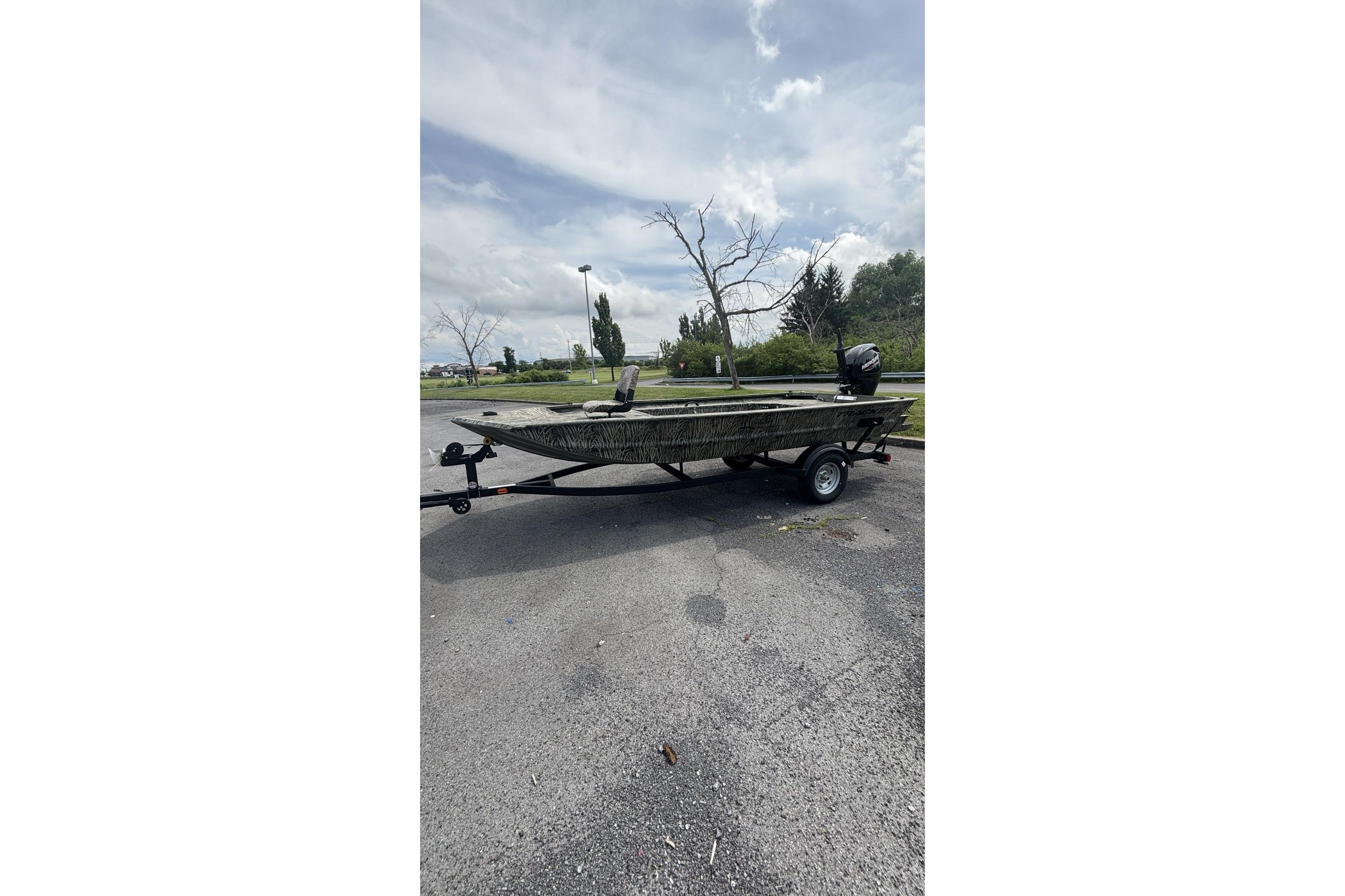 2026 Tracker Grizzly 1654 T Sportsman