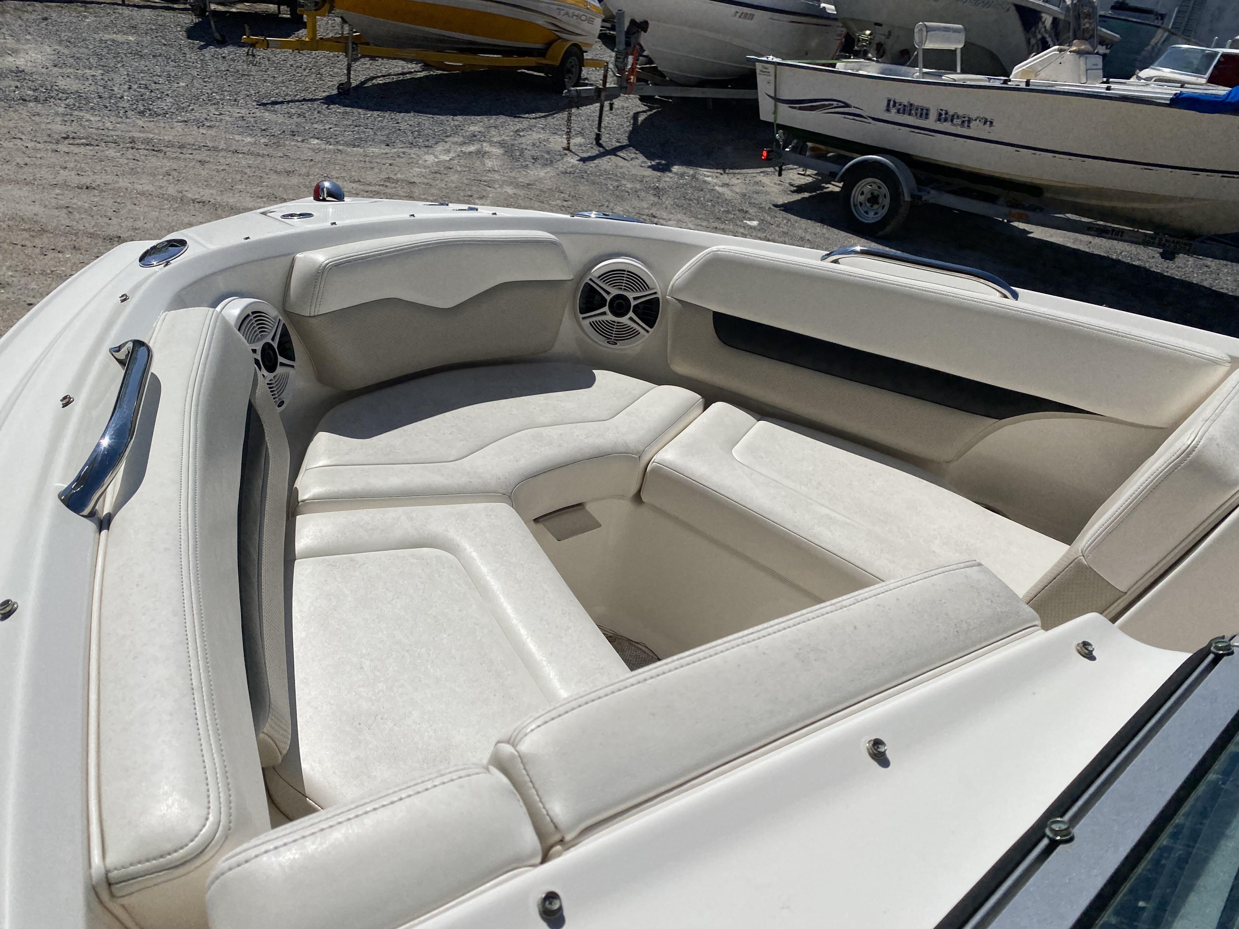 2011 Chaparral 216 SSi - 11
