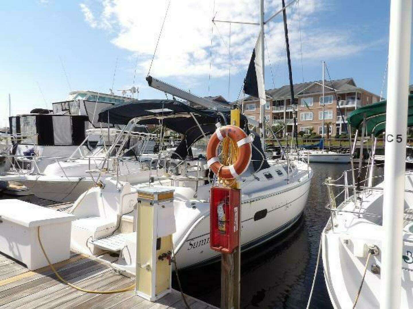 2002 Hunter 356 - Image 5