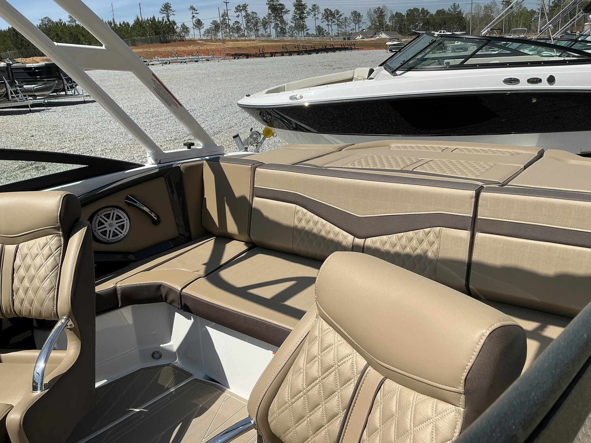 2025 Monterey 218SS Super Sport - 14