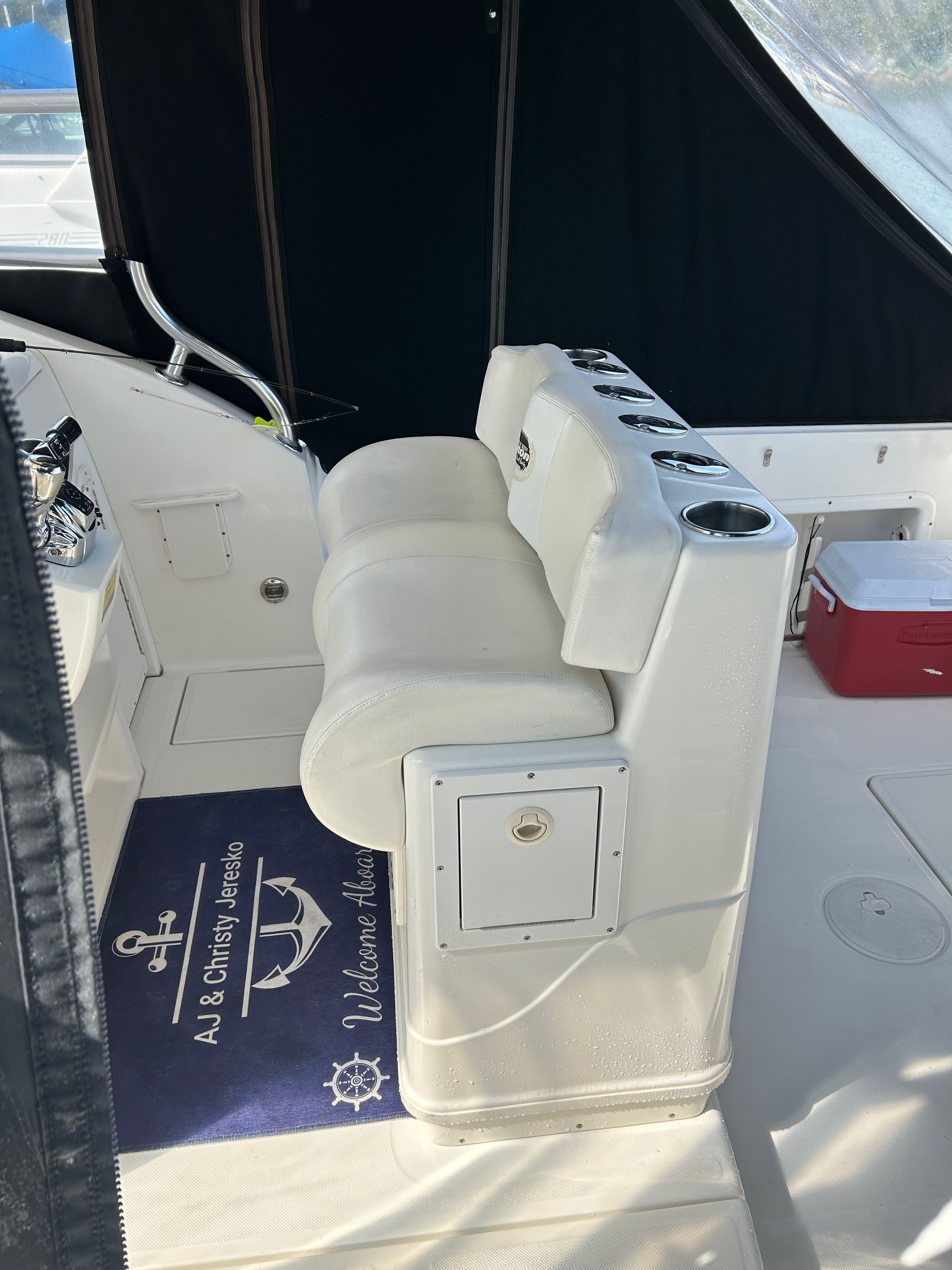 2007 Triton 351 Express - 10