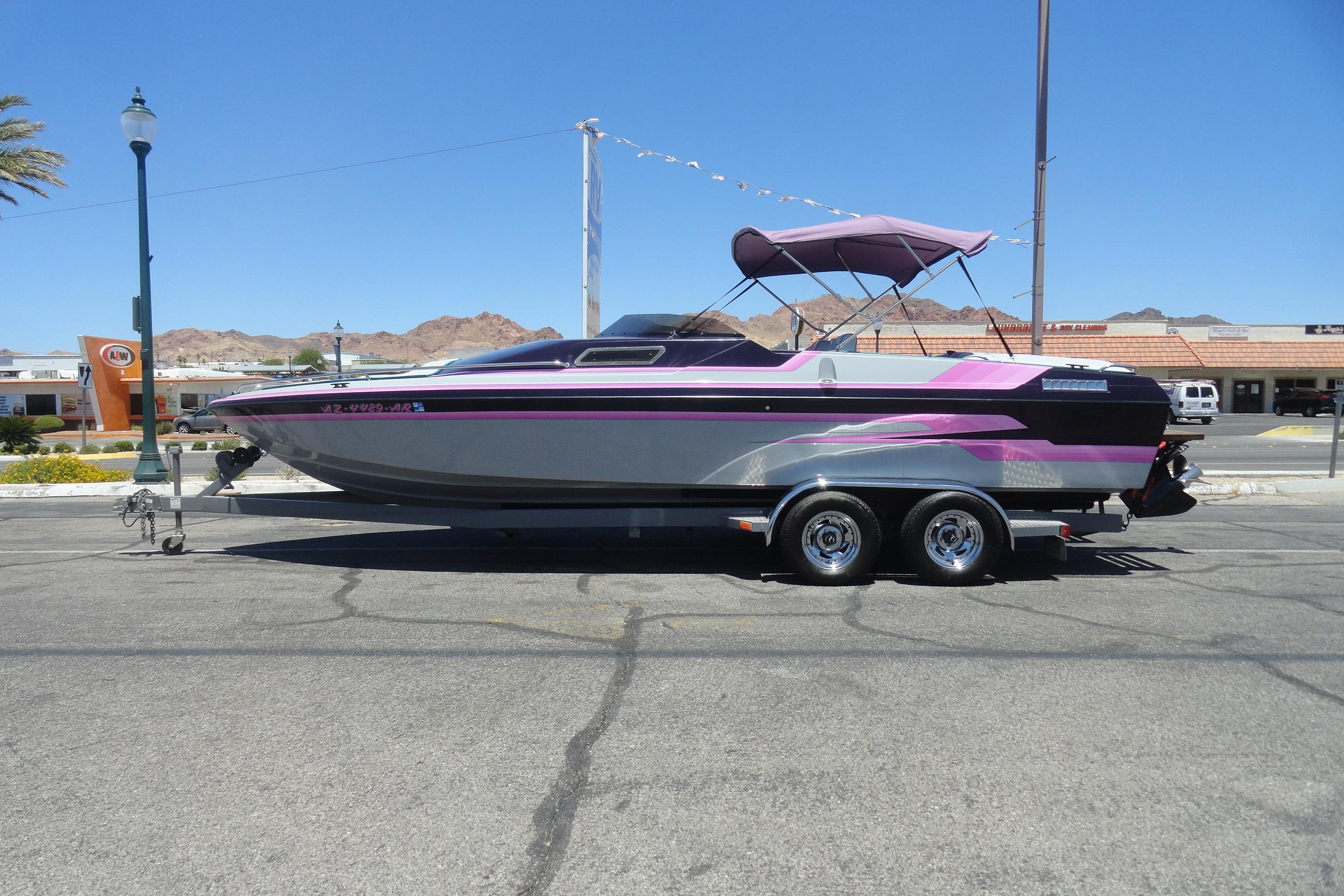 1992 Commander Super Cruiser 24 Mid-Cabin Open Bow
