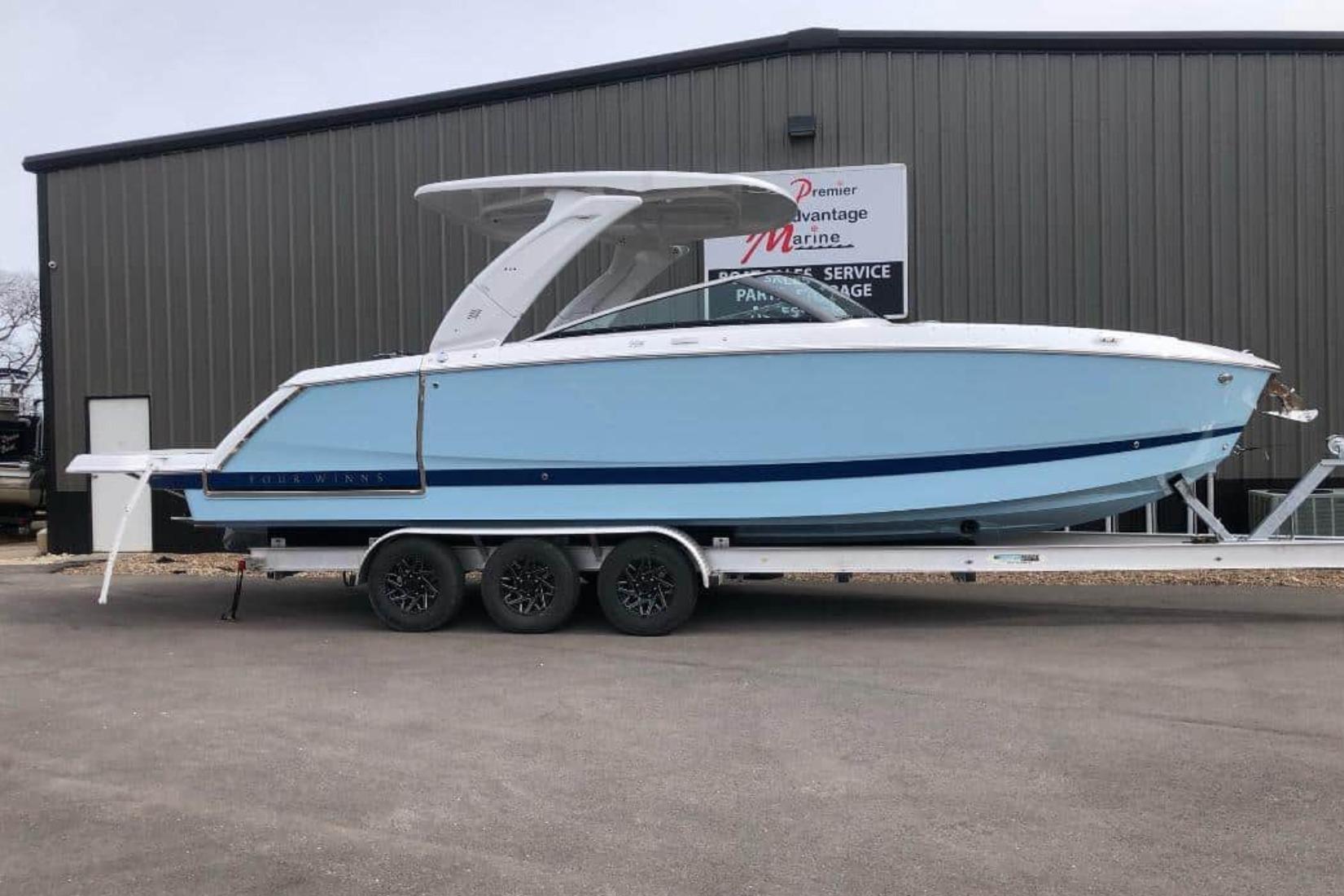 2025 Four Winns H9