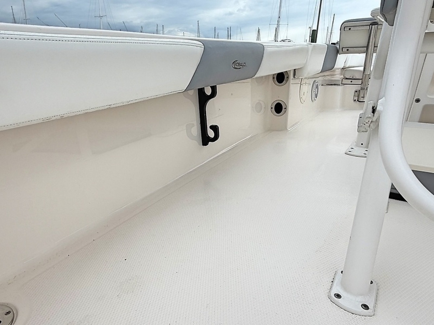 2021 Robalo 246 Cayman SD - Image 34
