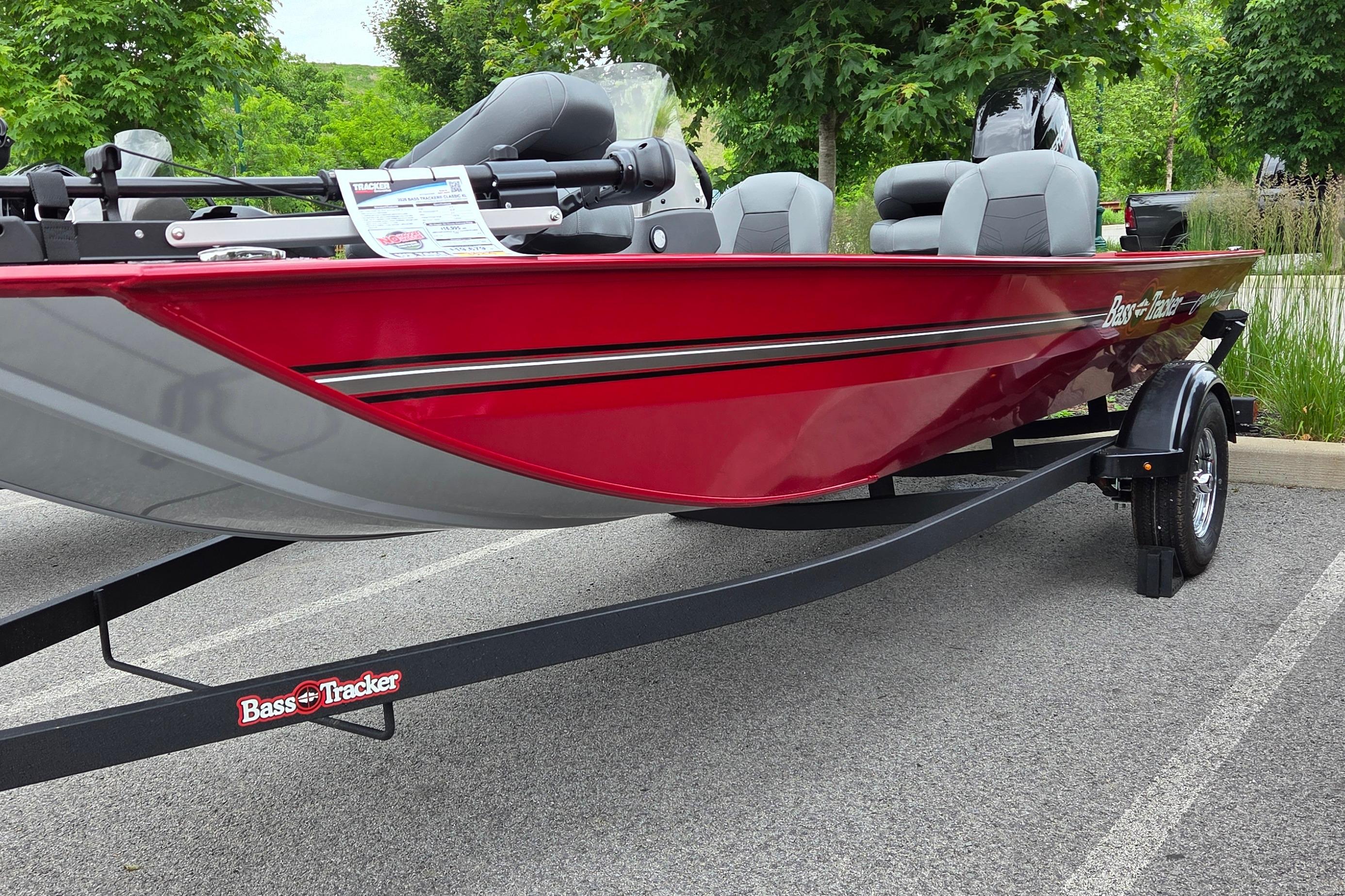 2026 Tracker Bass Tracker Classic XL