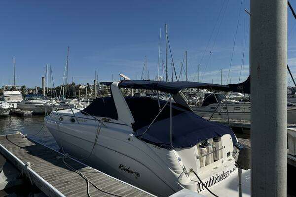 2002 Rinker 342 Fiesta Vee