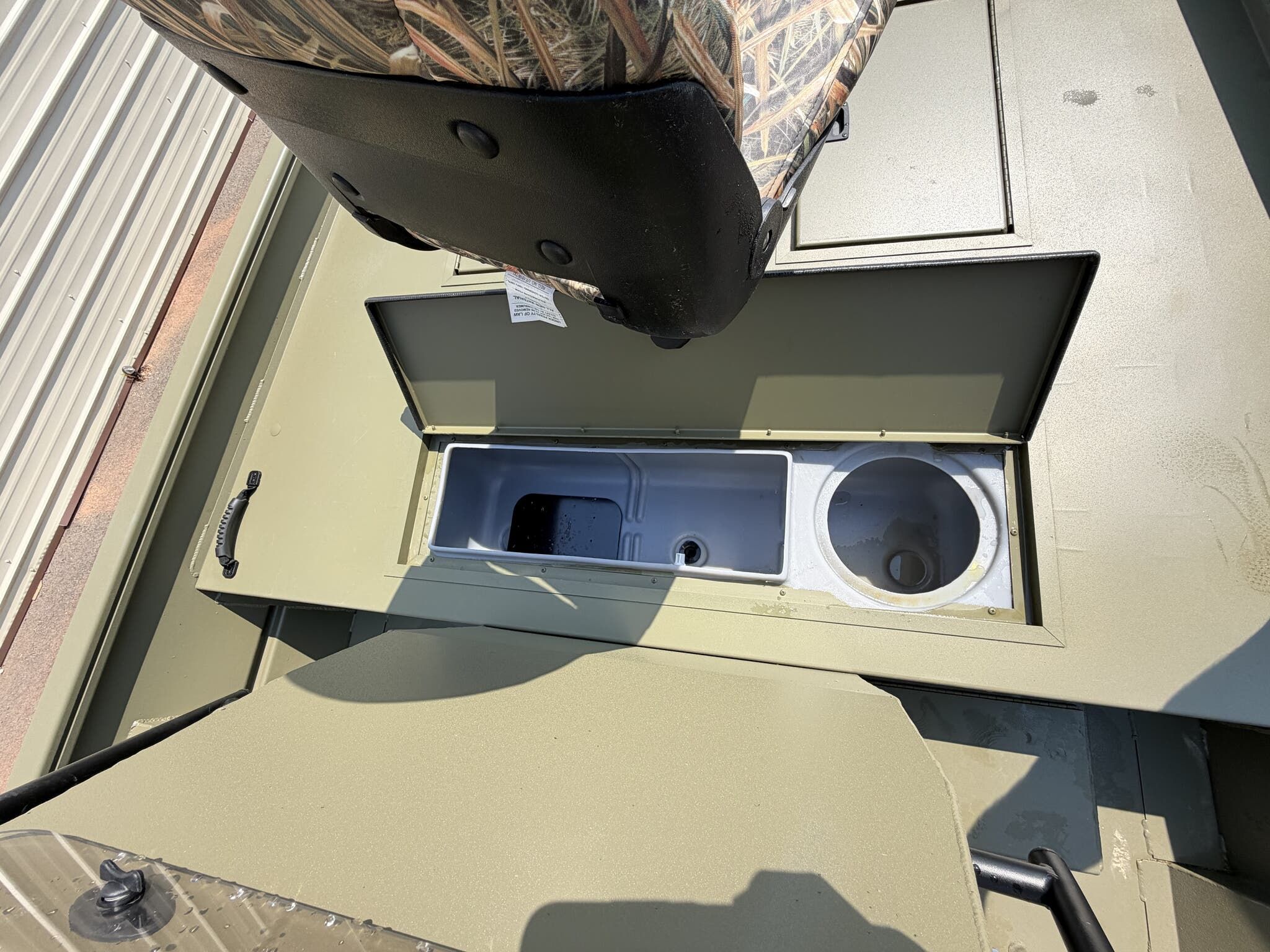 2026 Lowe Roughneck Center Console JET 80 - 6