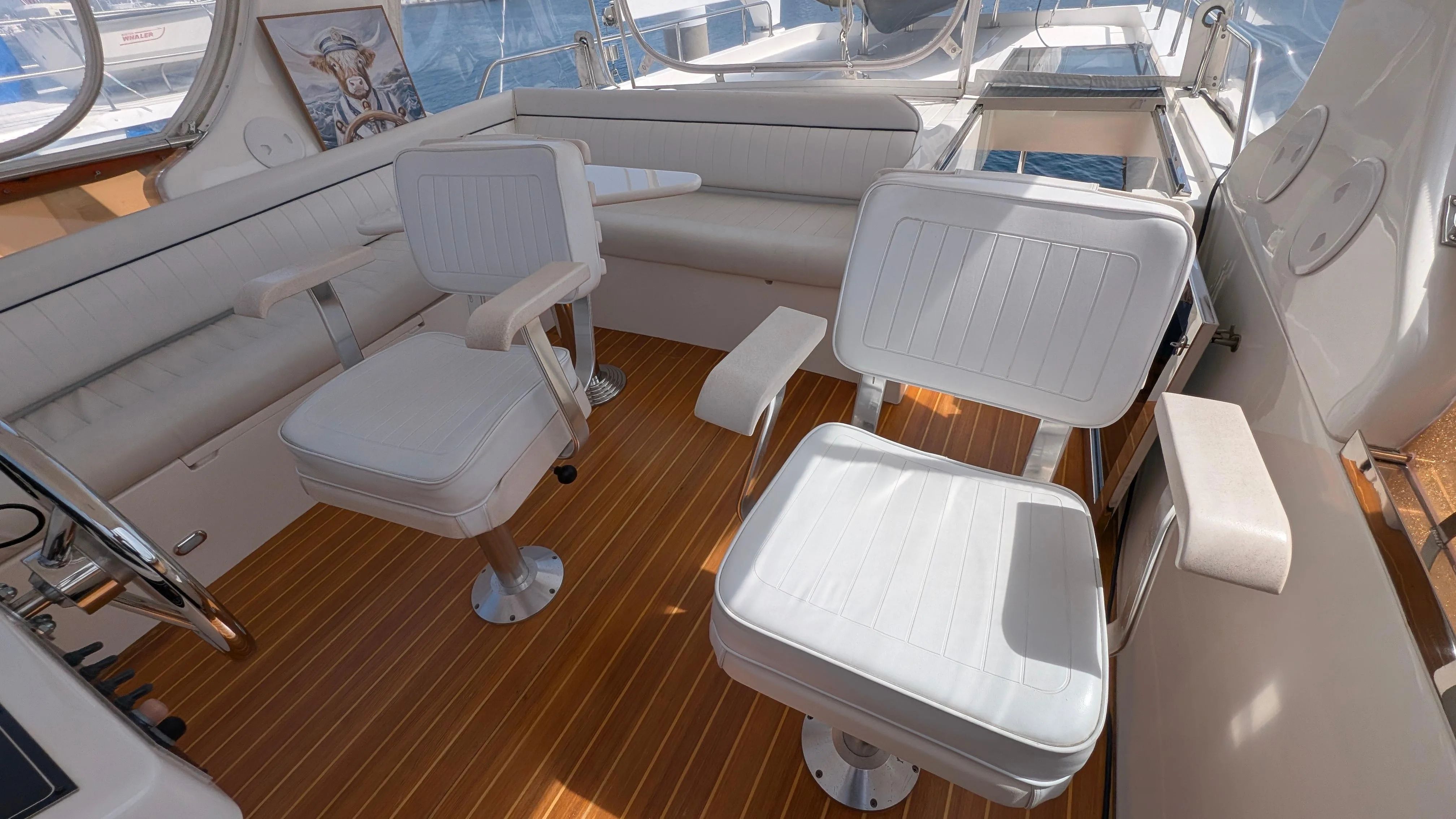 2004 Johnson Motor Yacht - 17