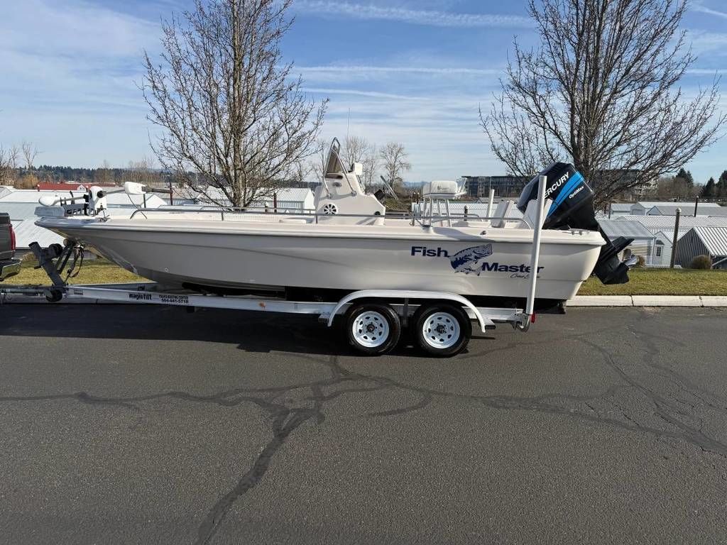 2001 Polar 2100 CC