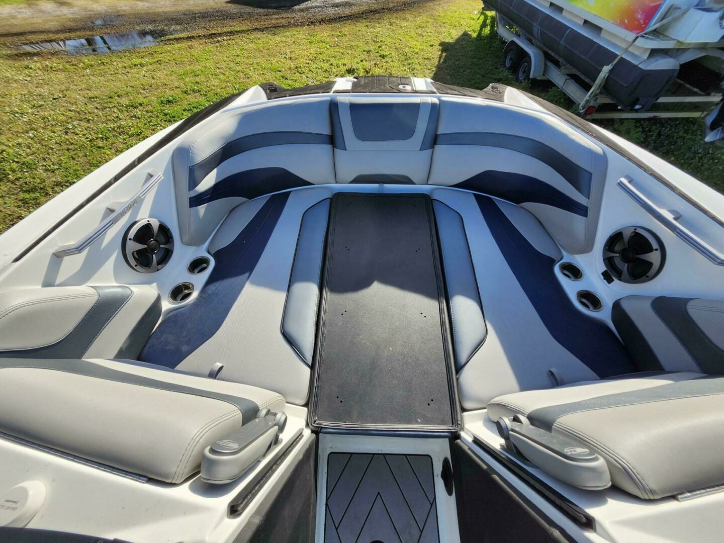 2018 Malibu Wakesetter 24 MXZ - Image 8