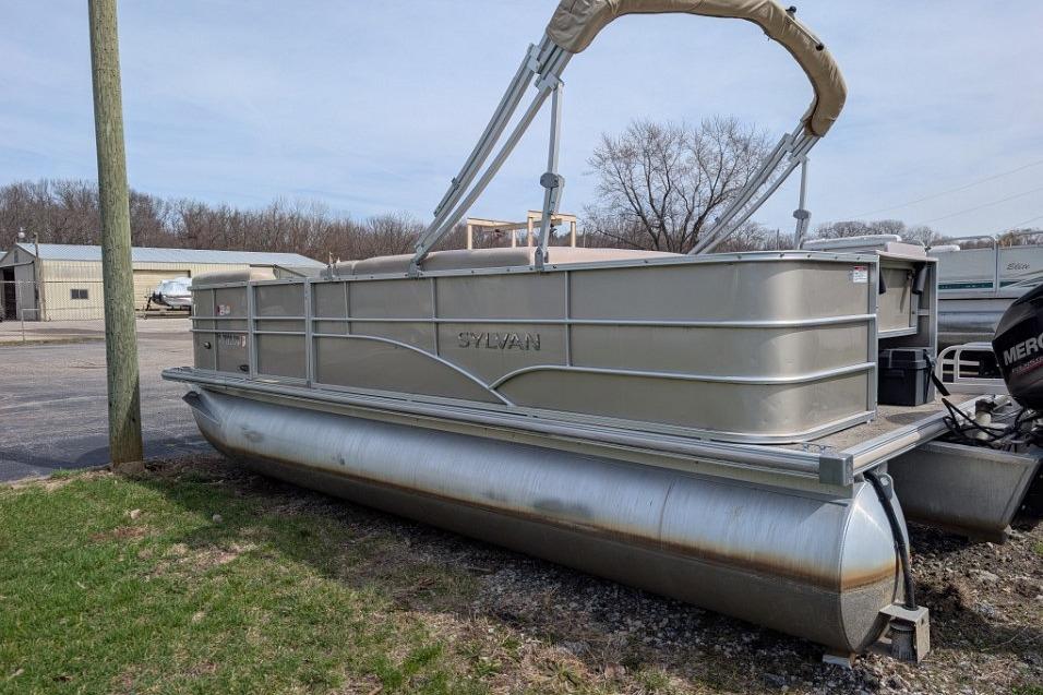 2016 Sylvan Mirage Fish 8520 CNF