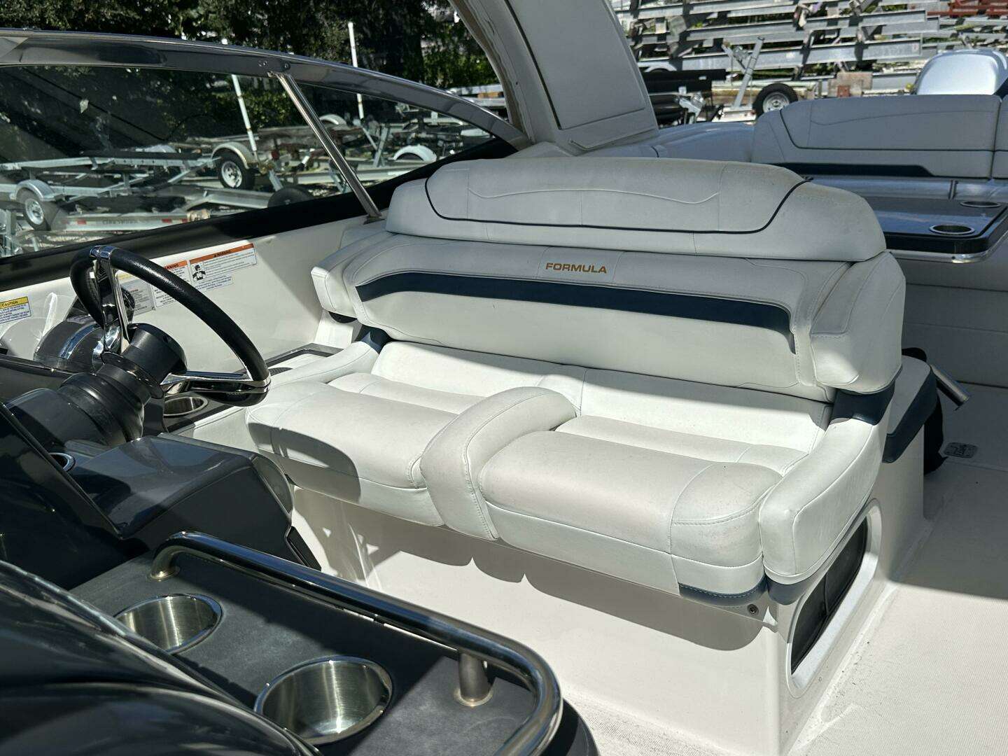 2021 Formula 350 Crossover Bowrider OB - Image 13