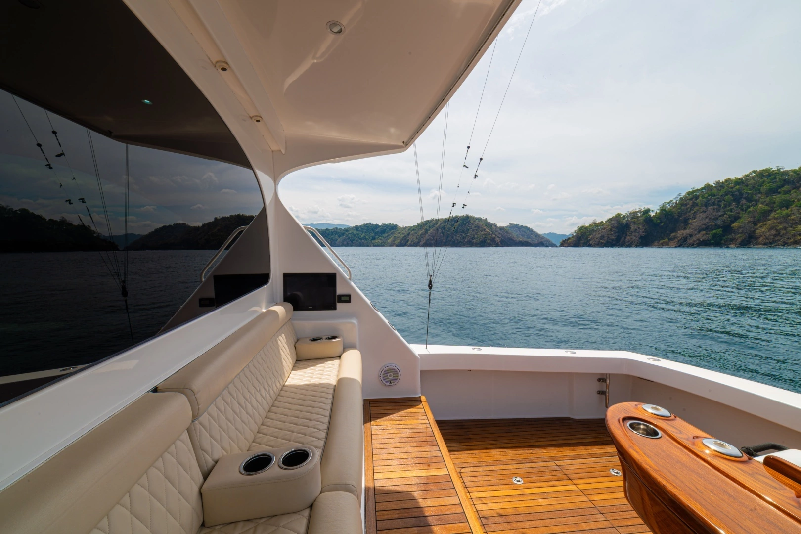 2012 Viking 60 Convertible - Image 94