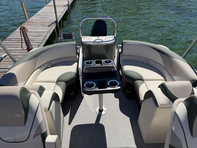 2026 Tahoe 2185 LTZ Quad Lounger - 26