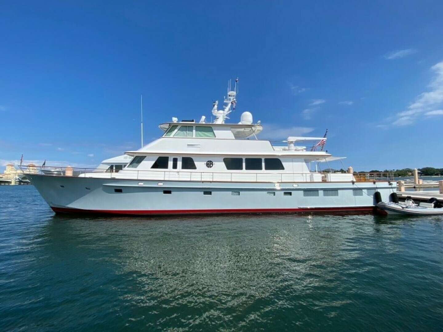 2003 New England Boatworks Enclosed Raised Pilothouse - Image 44
