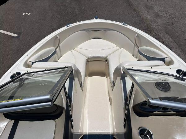 2001 Bayliner 195 Capri - 14