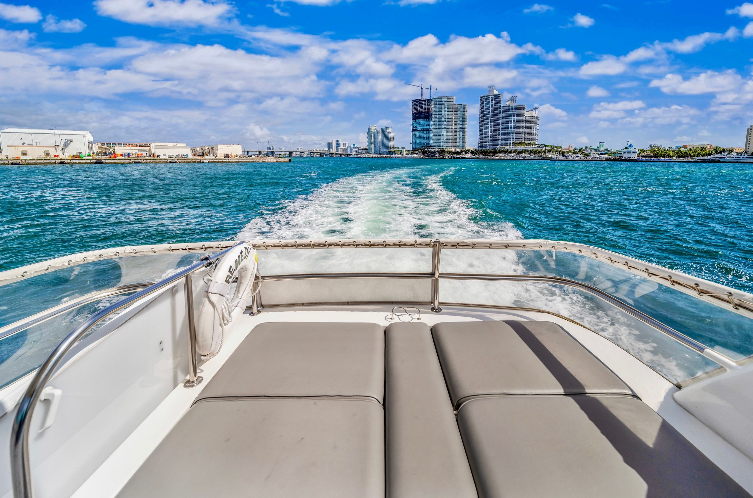 2007 Cruisers Yachts 447 - 4