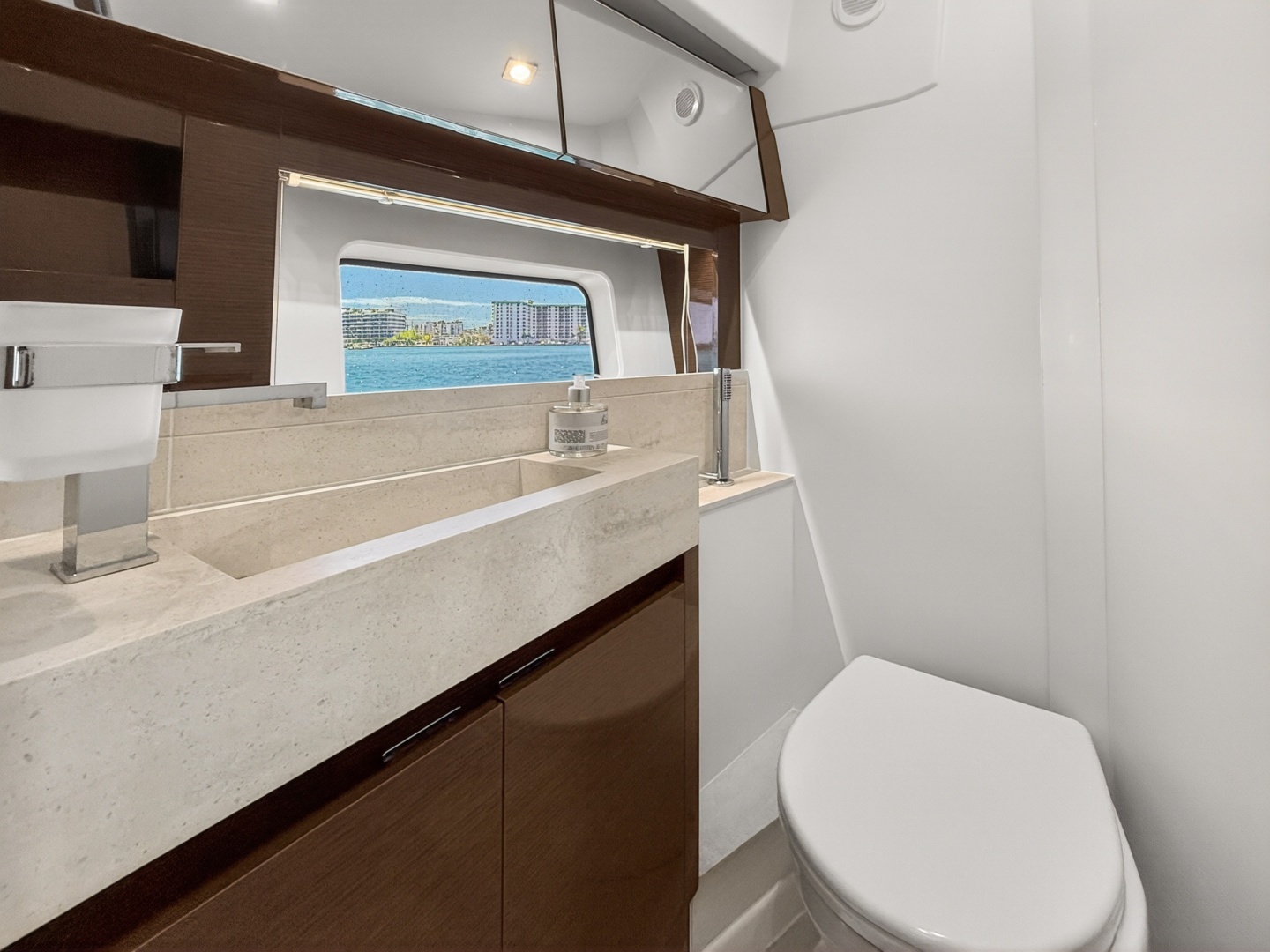 2023 Prestige 590 - Image 57