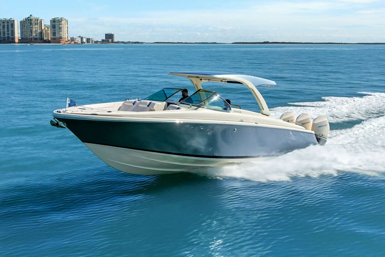 2021 Chris-Craft Launch 35 GT OB - Image 2