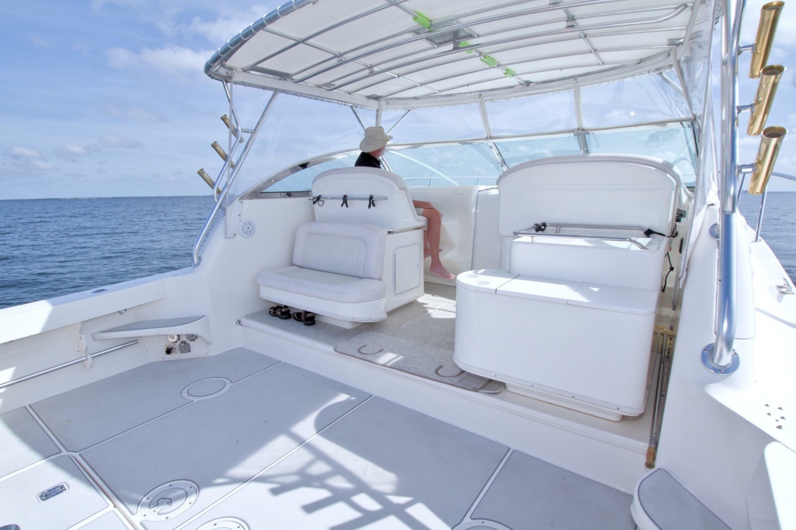 1997 Sea Ray 370 Express Cruiser - Image 23
