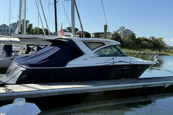 2012 Tiara Yachts Cornet