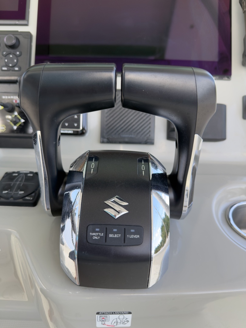 2016 Boston Whaler 350 Outrage - Image 49