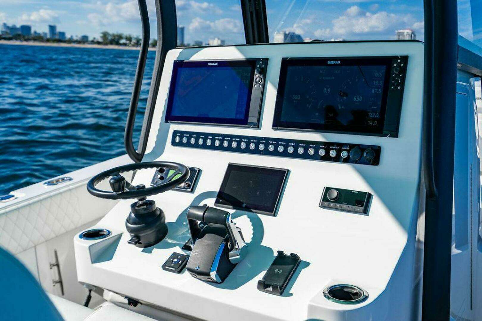 2026 Reef Runner 340 - Image 26