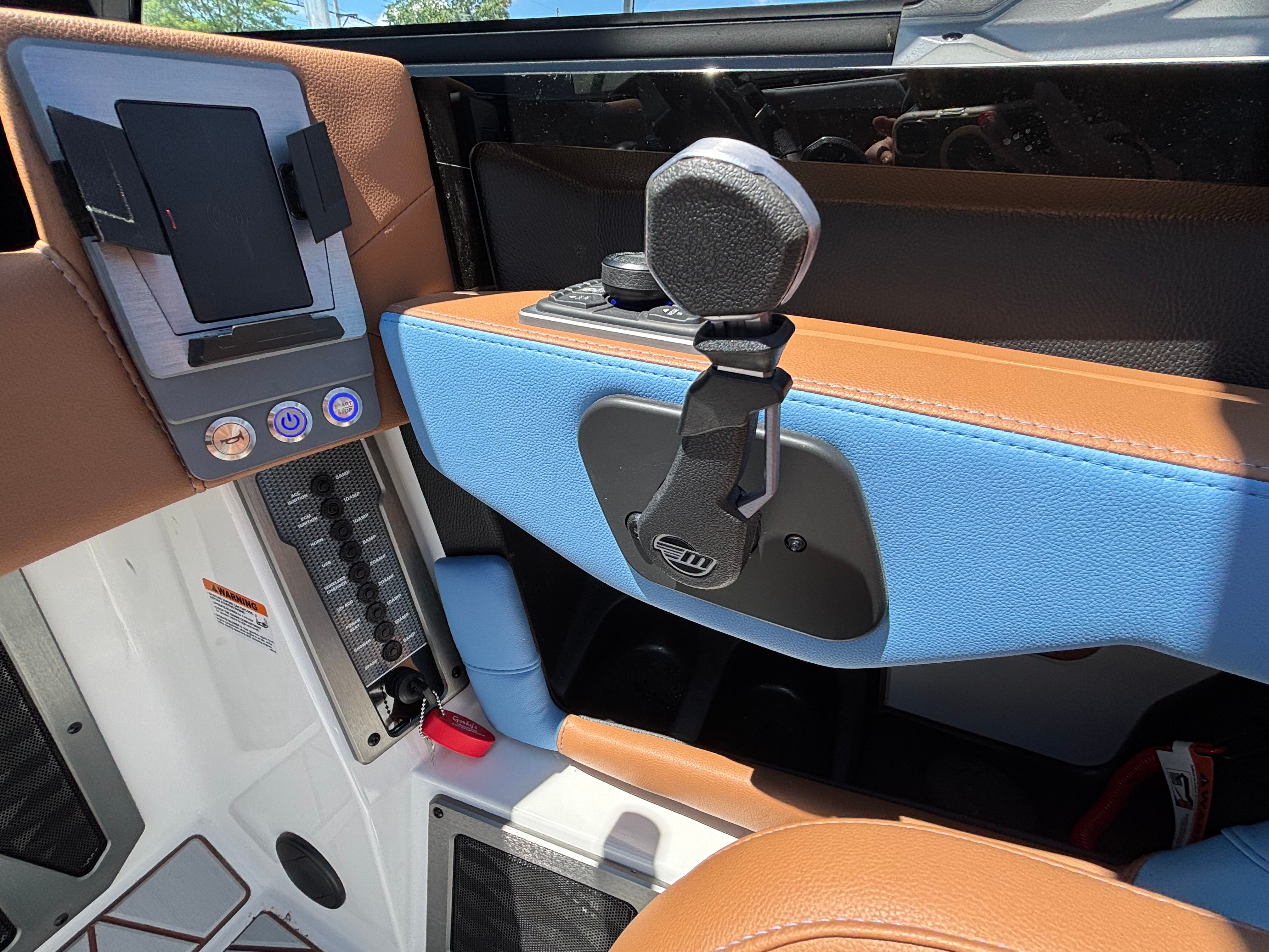 2026 Malibu M230 - 12