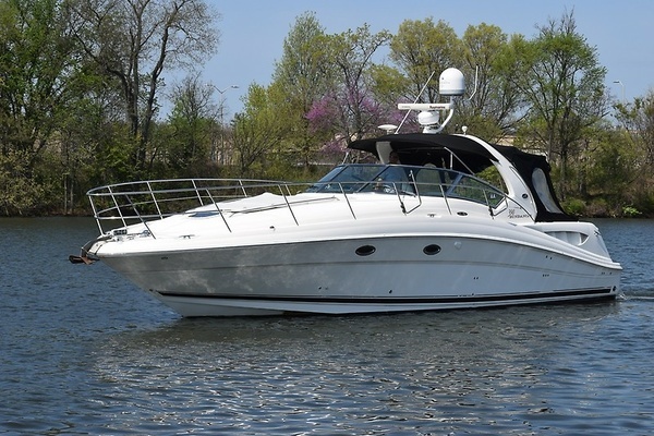 2004 Sea Ray 390 Sundancer
