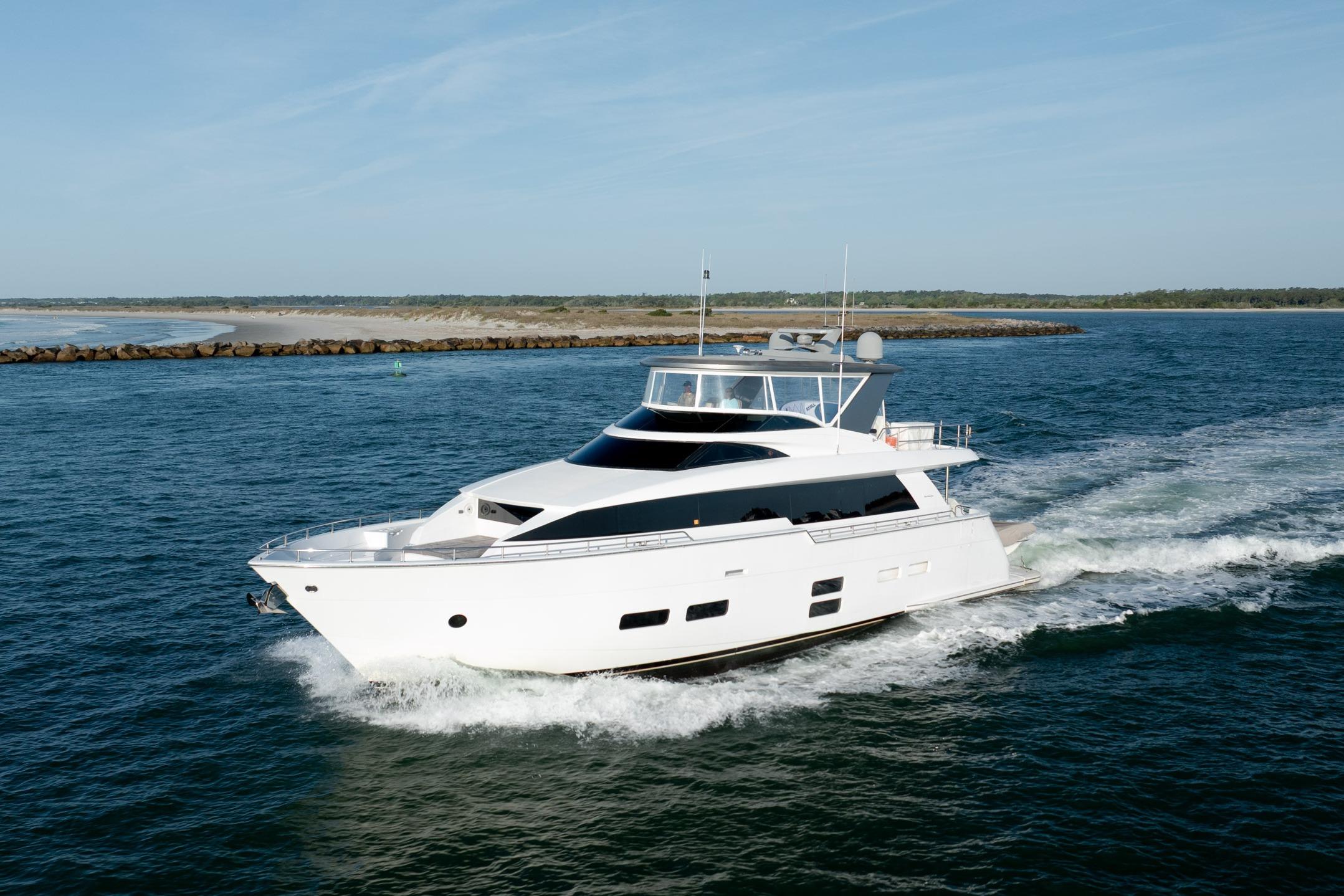 2017 Hatteras M75 Panacera
