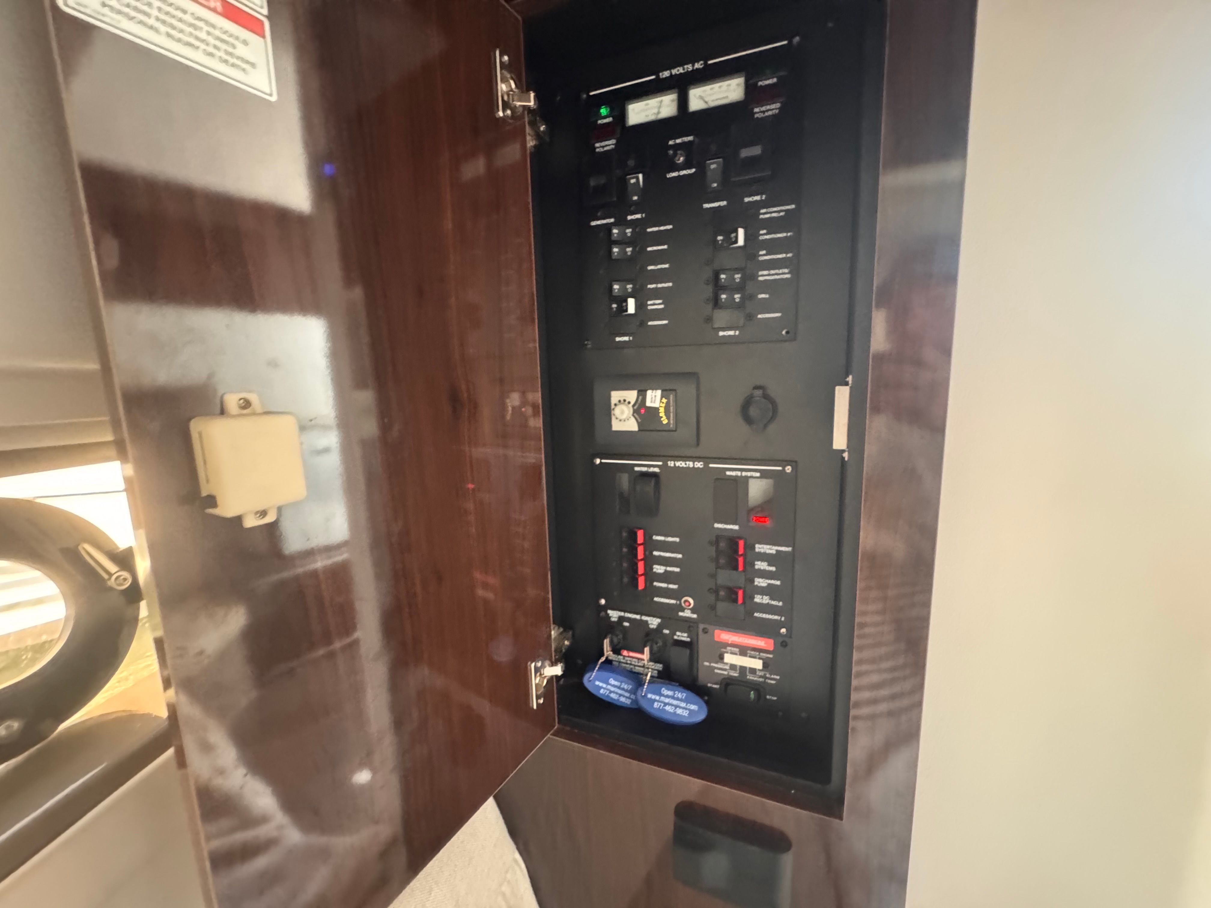 2019 Sea Ray Sundancer 320 - 29