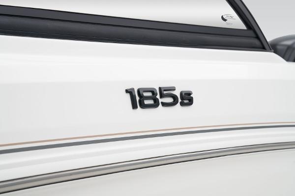 2025 Tahoe 185 S - 26