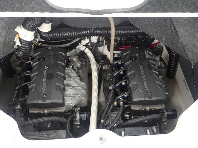 2019 Yamaha Boats AR240 - 50