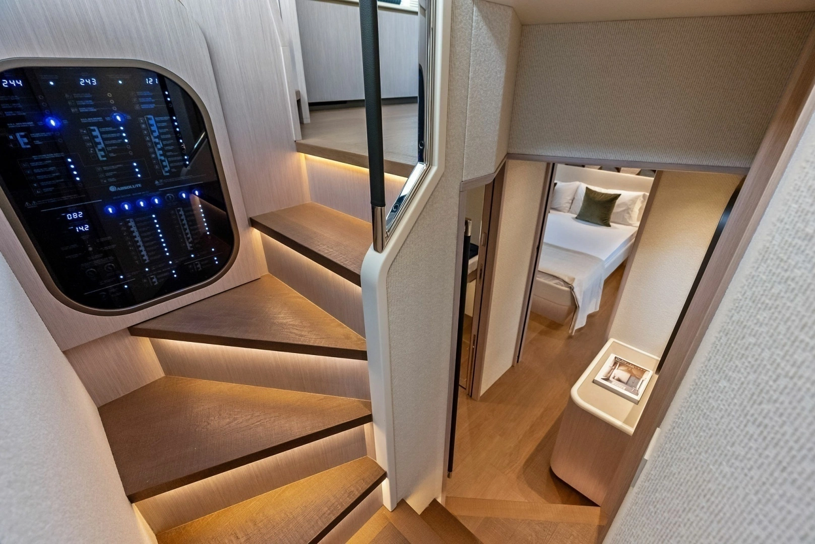 2026 Absolute 62 Navetta - Image 16