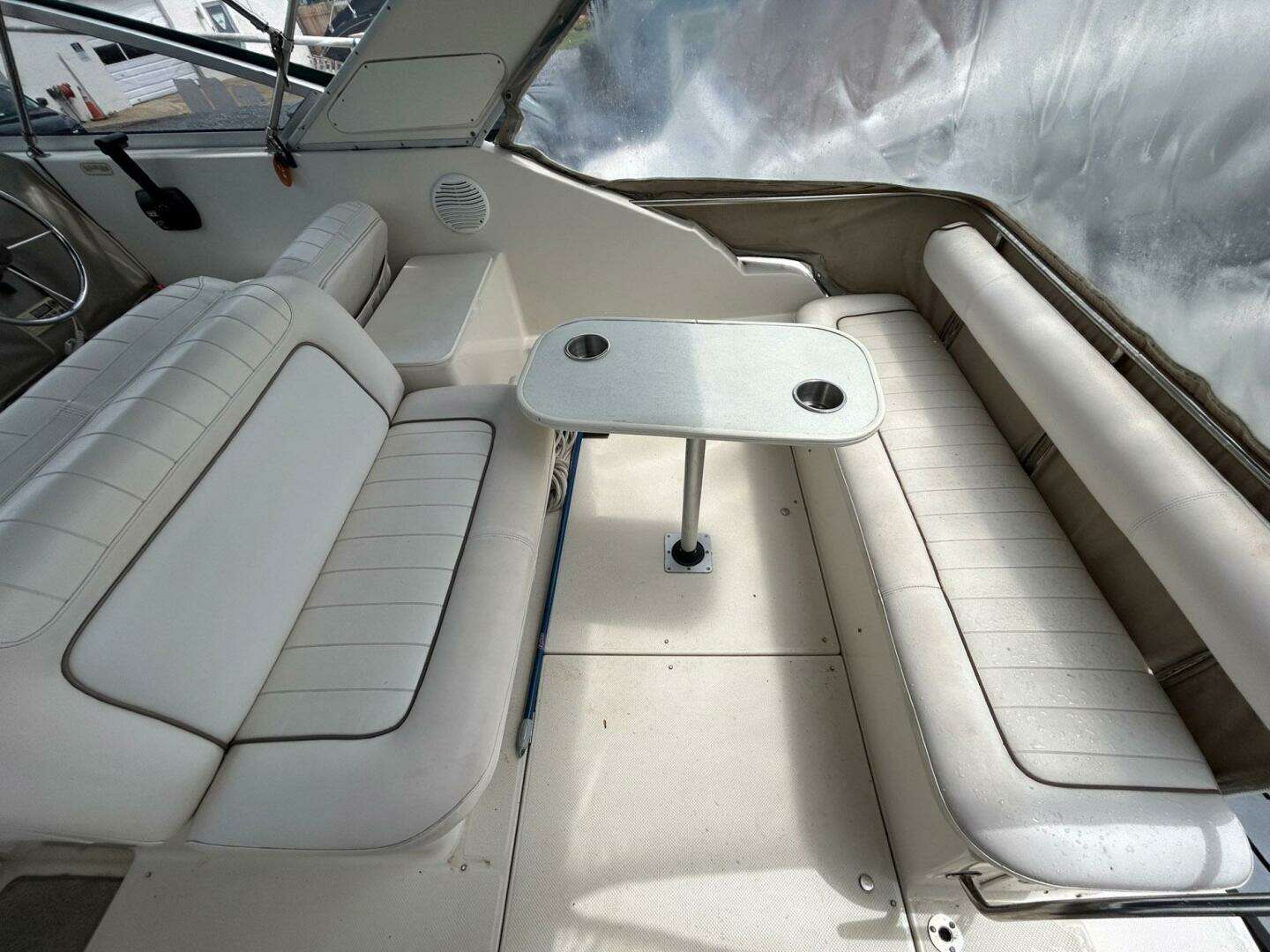 1998 Maxum 2800 SCR - Image 19