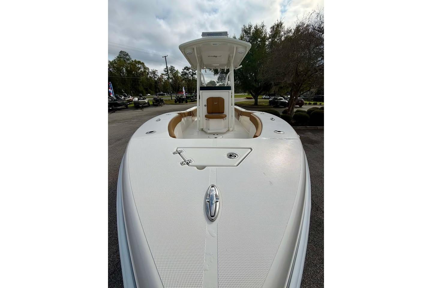 2026 Ranger 2600 Bay boat with sleek design and spacious deck.