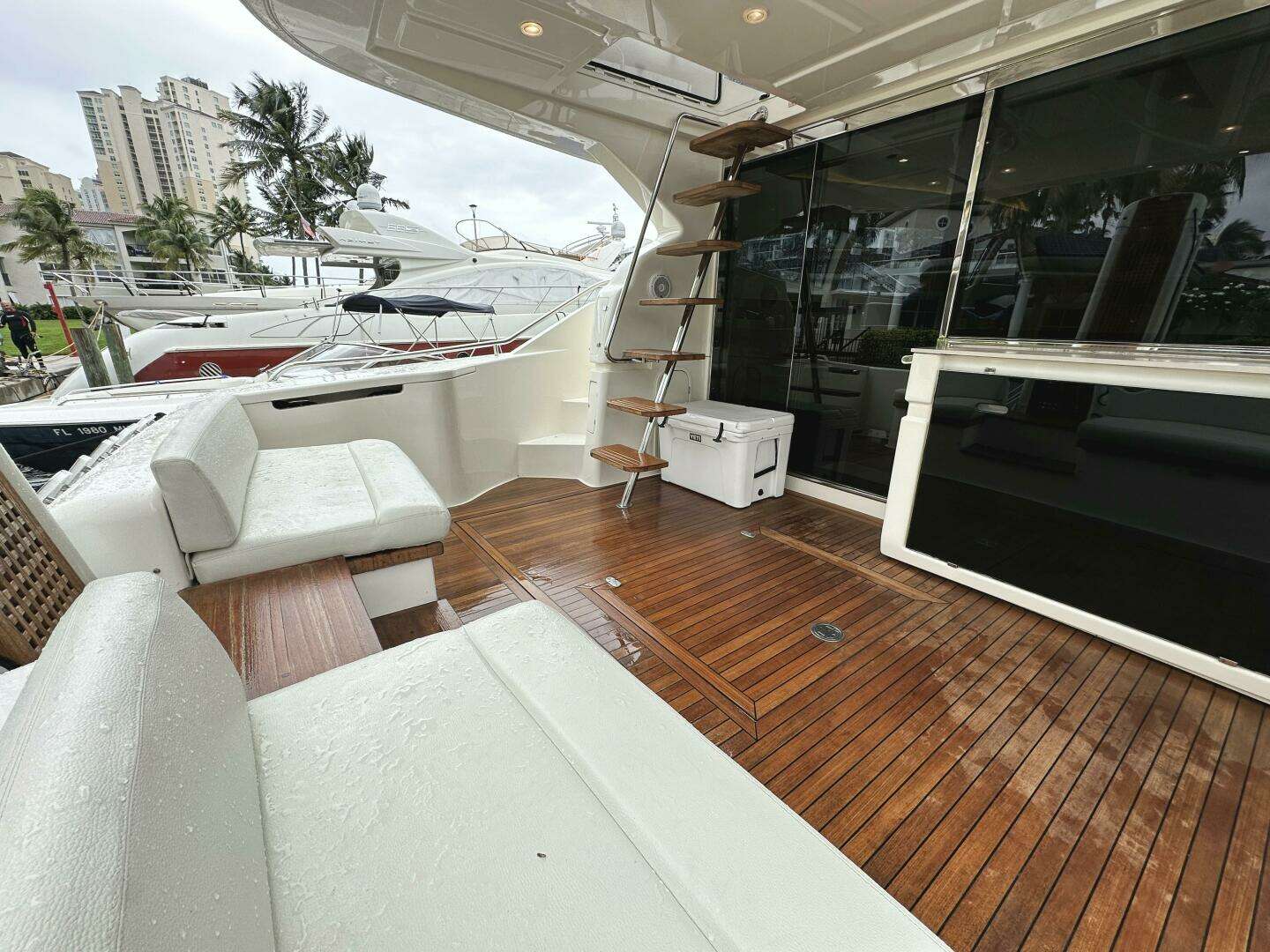 2014 Ferretti Yachts 530 - Image 5