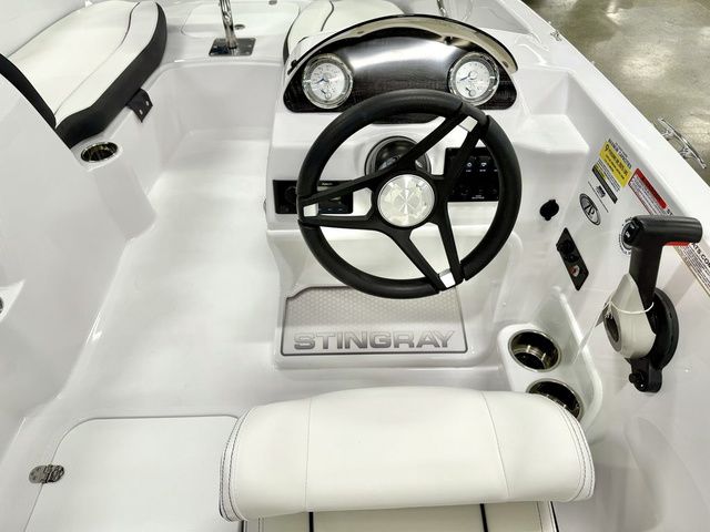 2026 Stingray 182 SC - 4