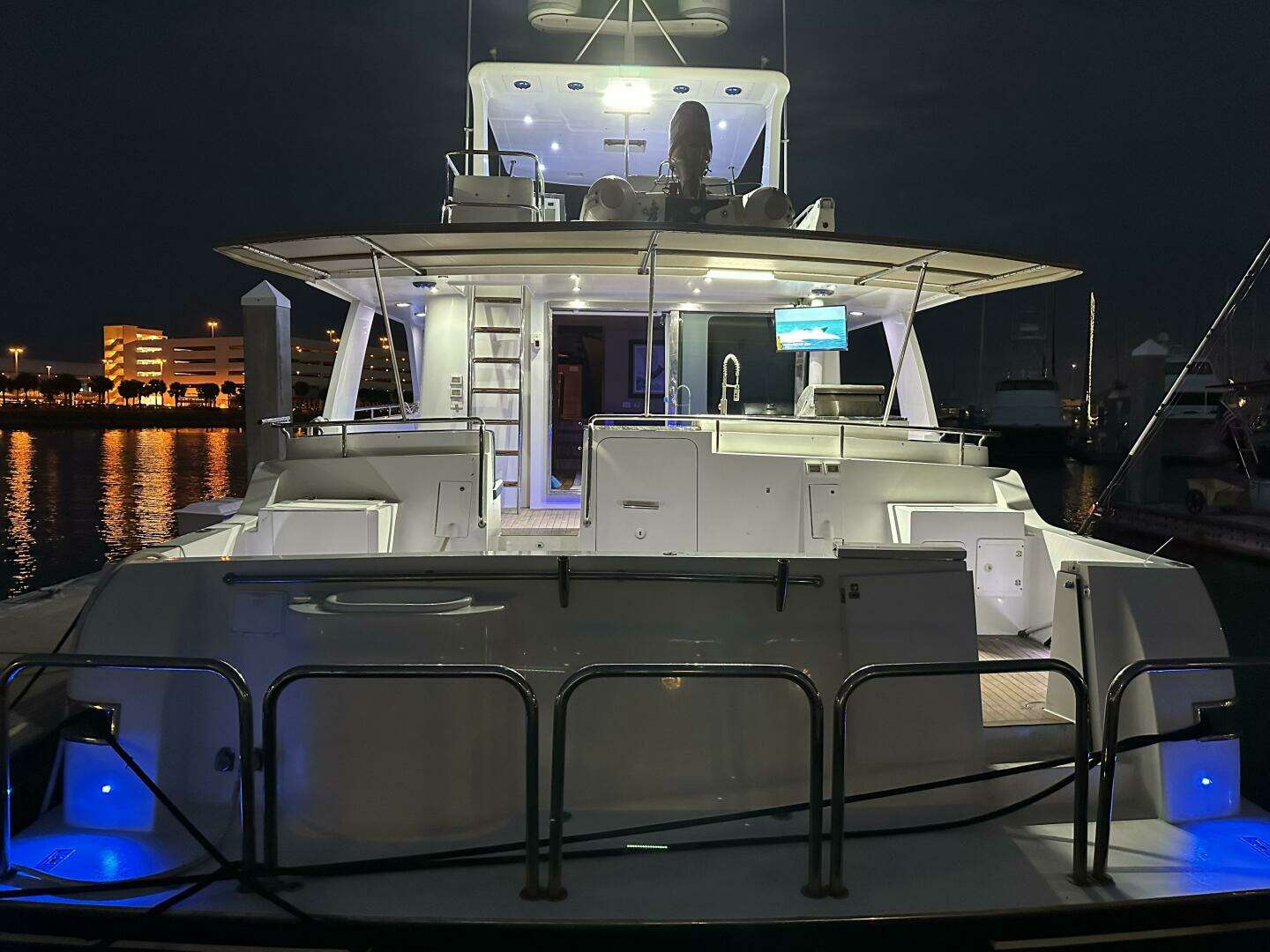 2004 Cheoy Lee — - Image 18