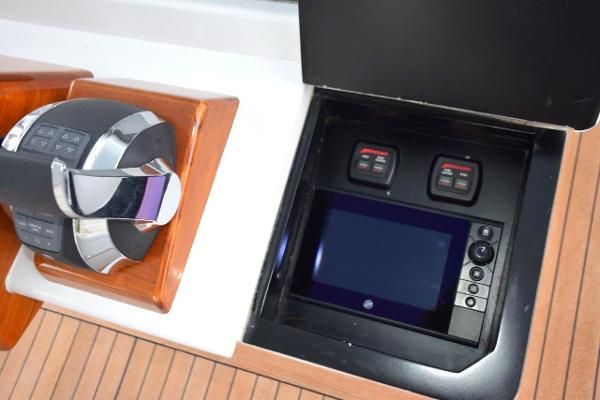 Mercury controls, start/stops, and display panel