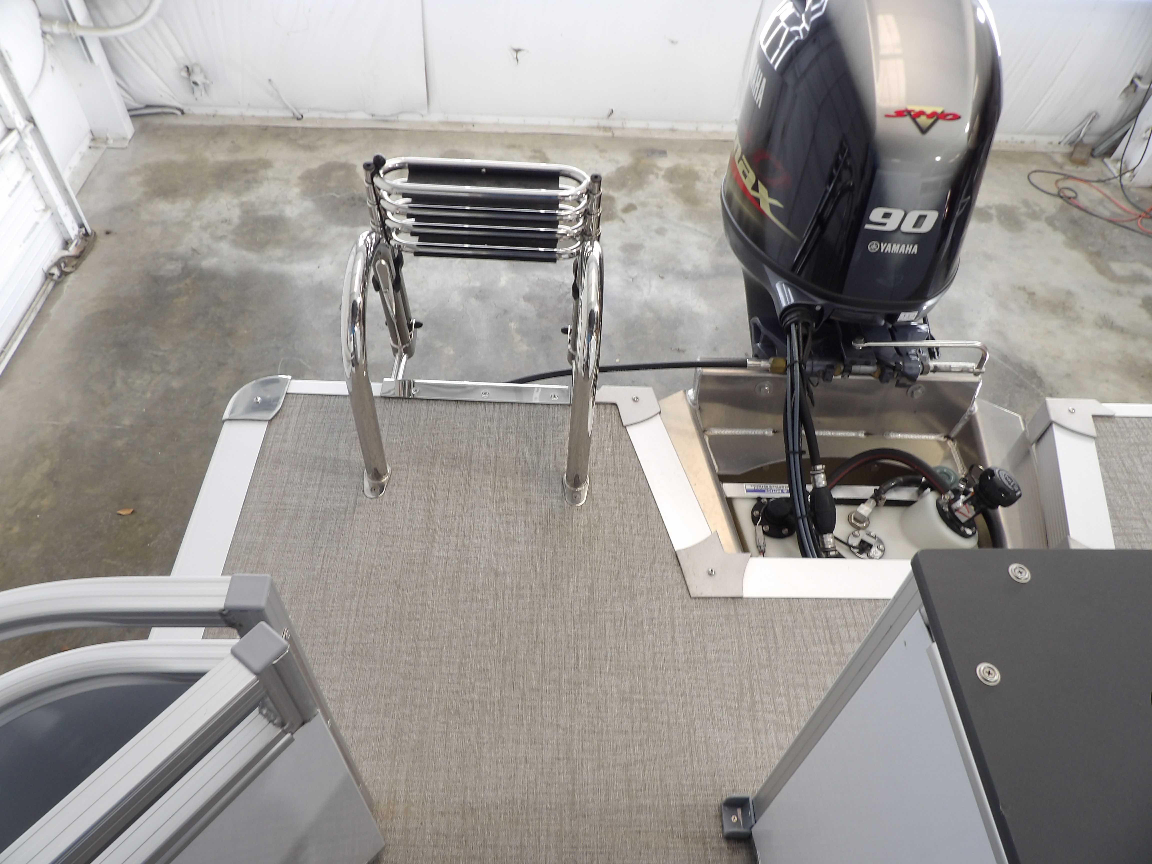 2026 Avalon Venture Quad Fish - 19' - 10