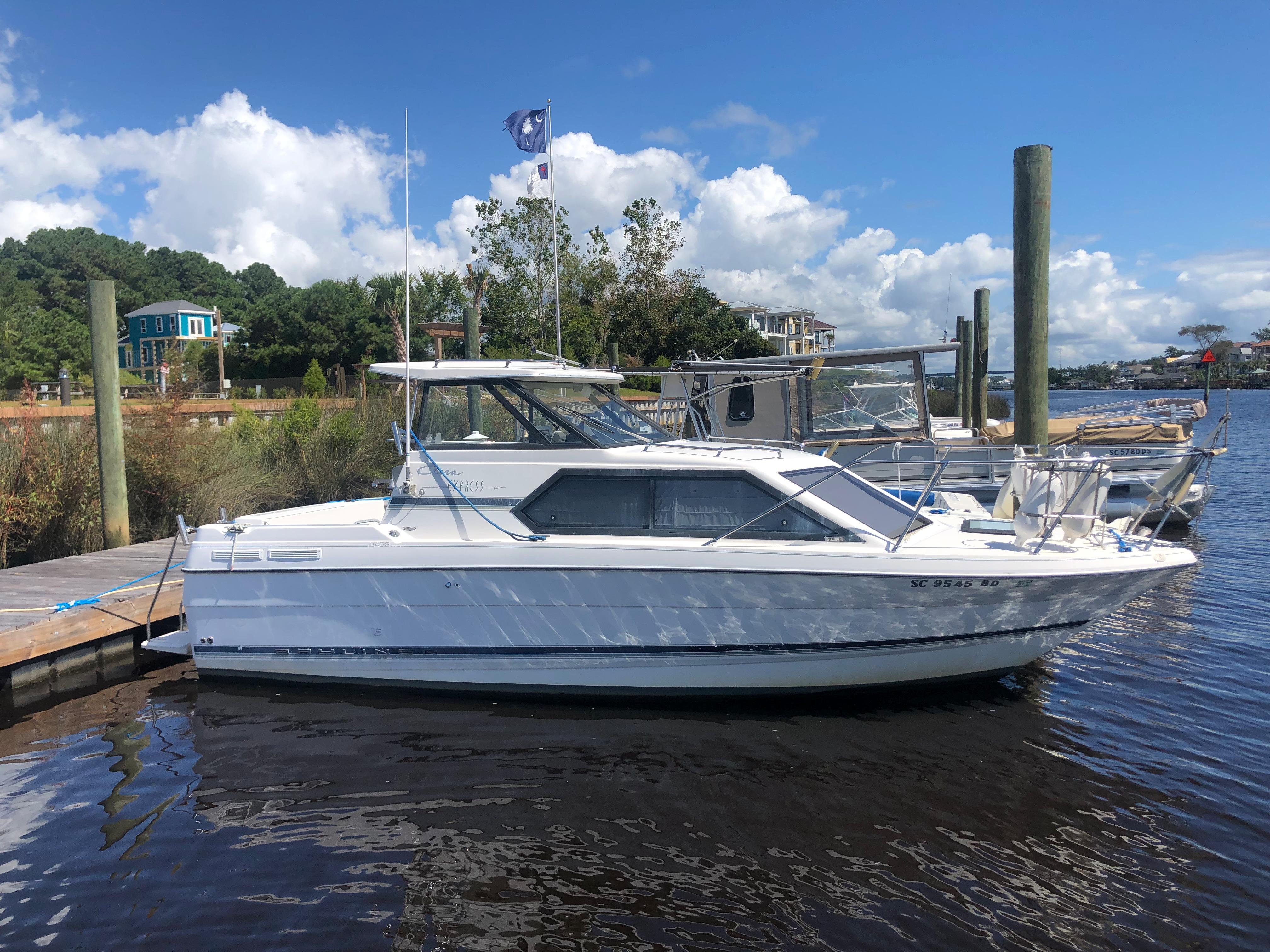 1998 Bayliner 2452 Ciera Express