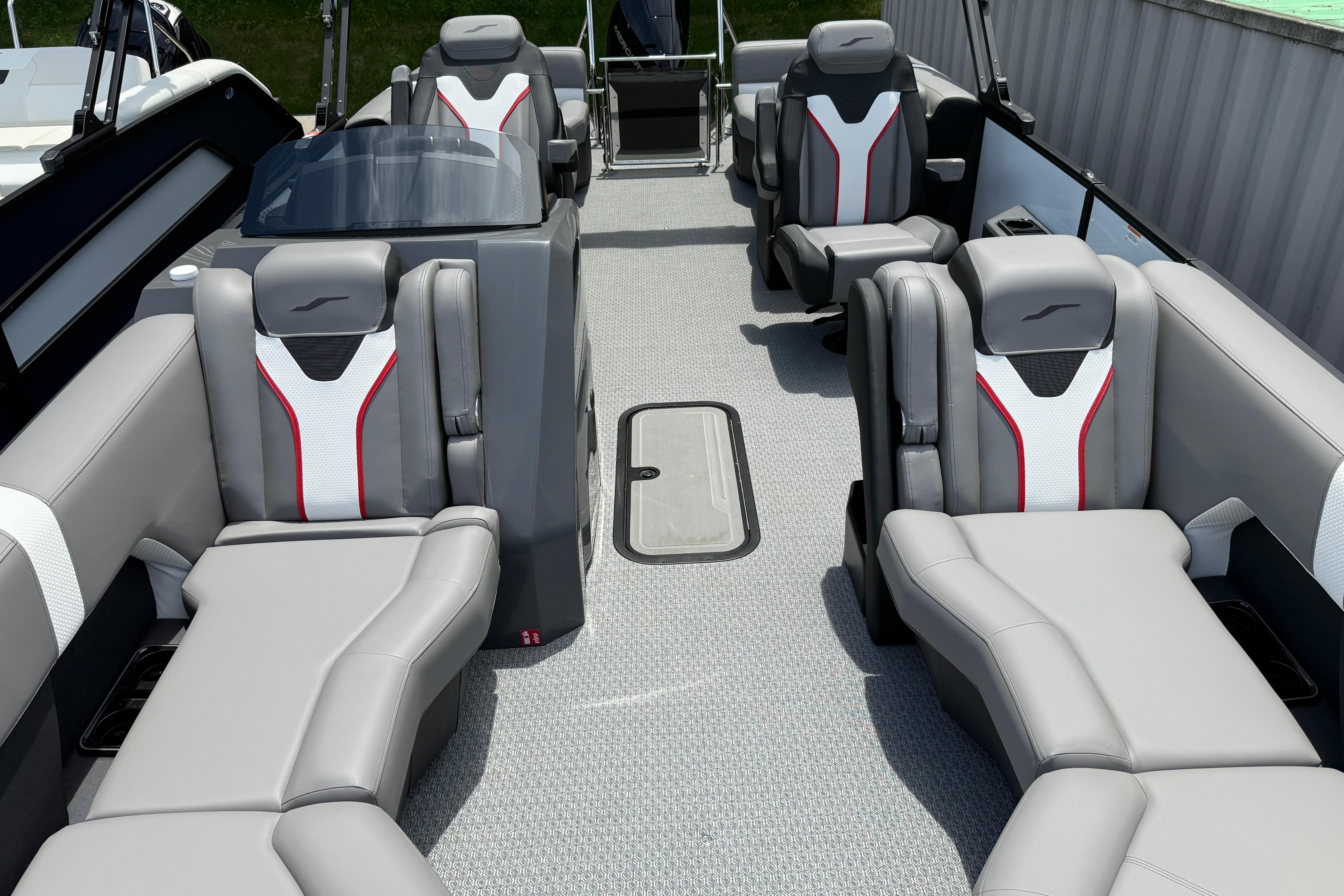 Luxurious seating on 2026 Evotti 723QL boat, featuring modern design and comfortable upholstery.