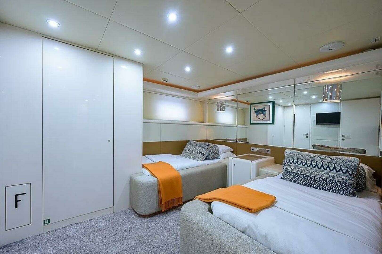2005 DMB Danube Motor Yacht - Image 82