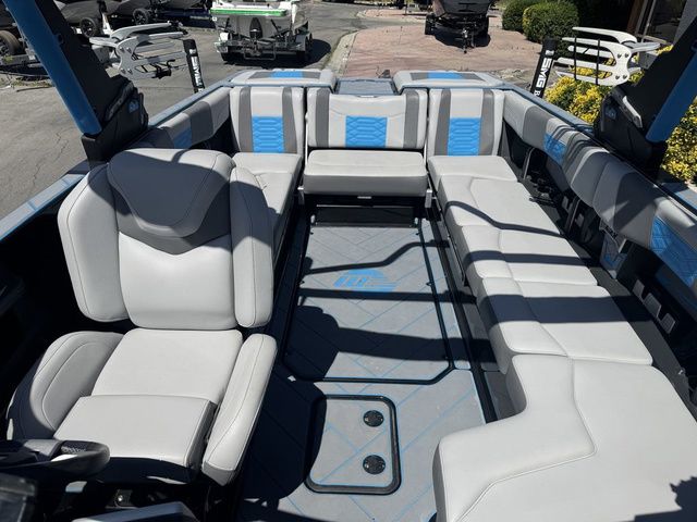 2022 Malibu Wakesetter 25 LSV - 11