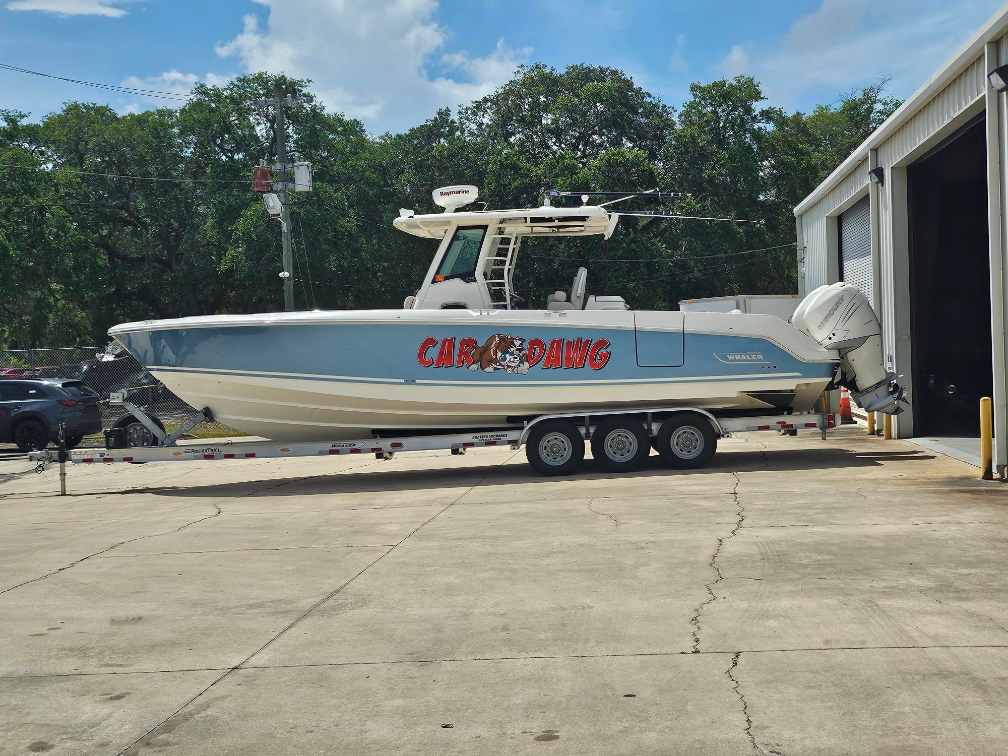 2017 Boston Whaler 330 Outrage