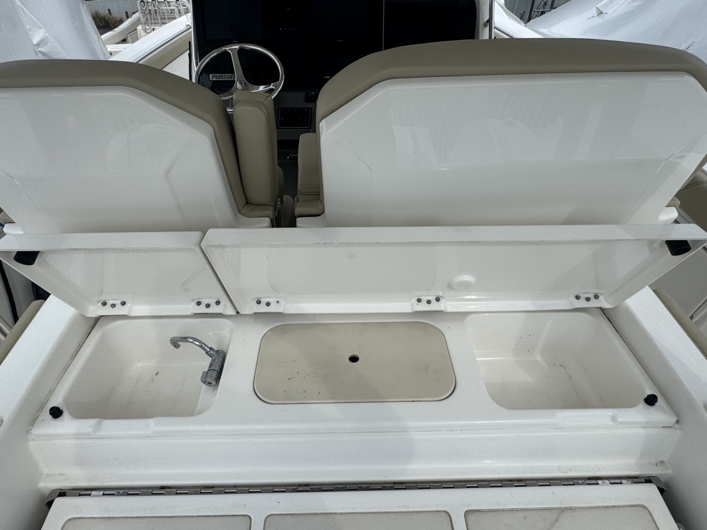 2019 Pursuit S 328 Sport - Image 14