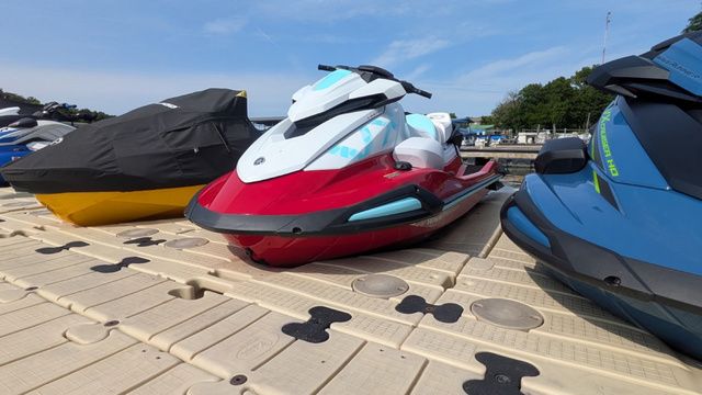 2025 Yamaha WaveRunner VX Limited