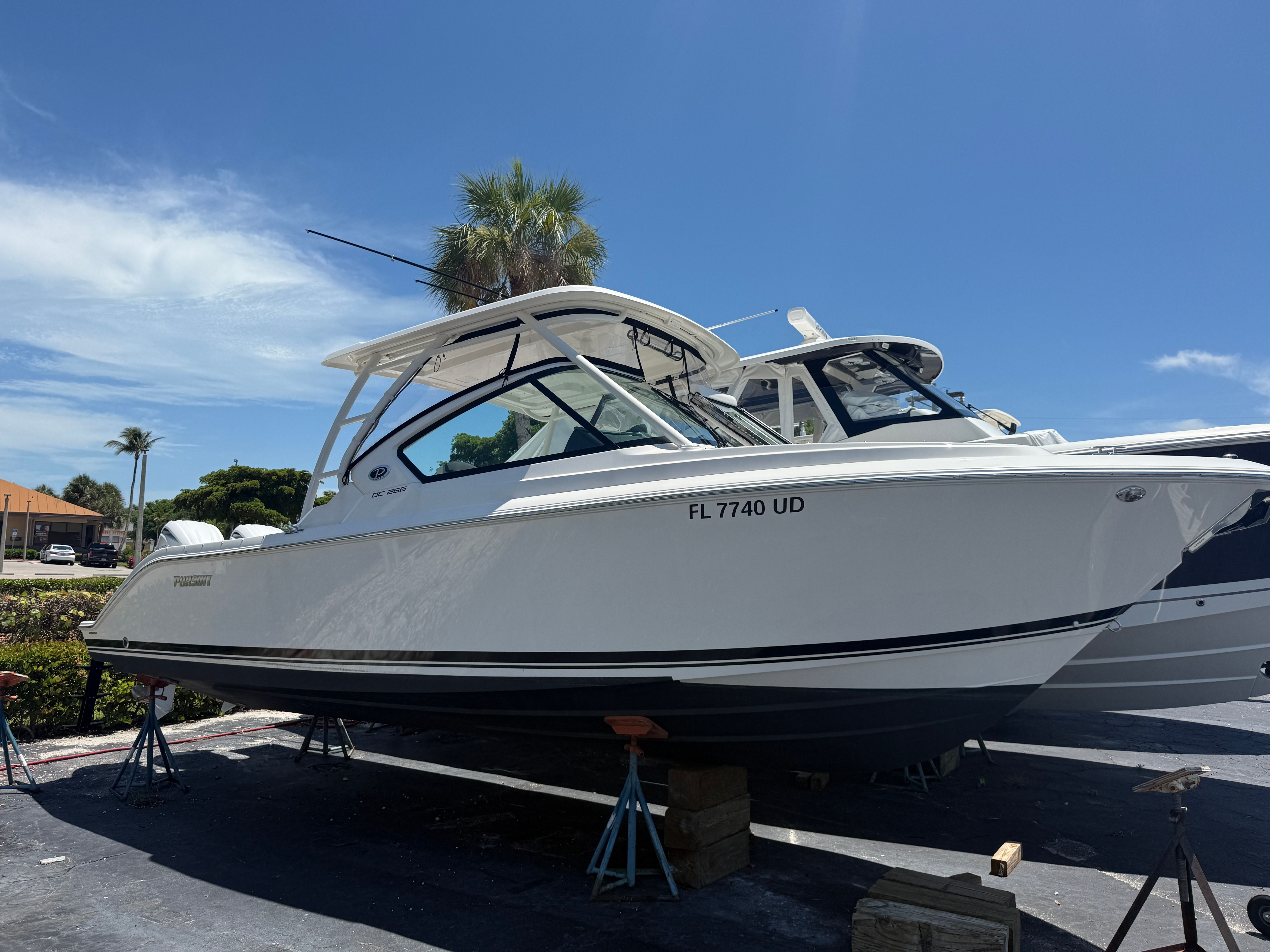 2024 Pursuit DC 266 Dual Console